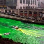 Wide angle shot of the Chicago River dying.